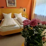 Отель Freihof 3*