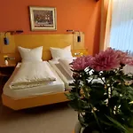 Freihof Отель