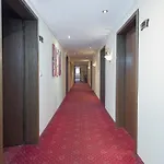 Отель Freihof 3*