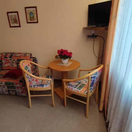 Freihof Szálloda 3*